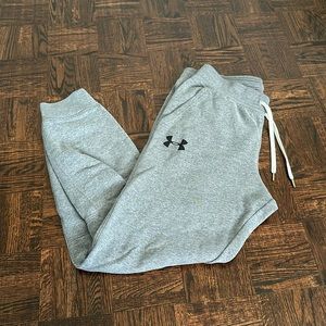 Women’s under Armour sweatpants
